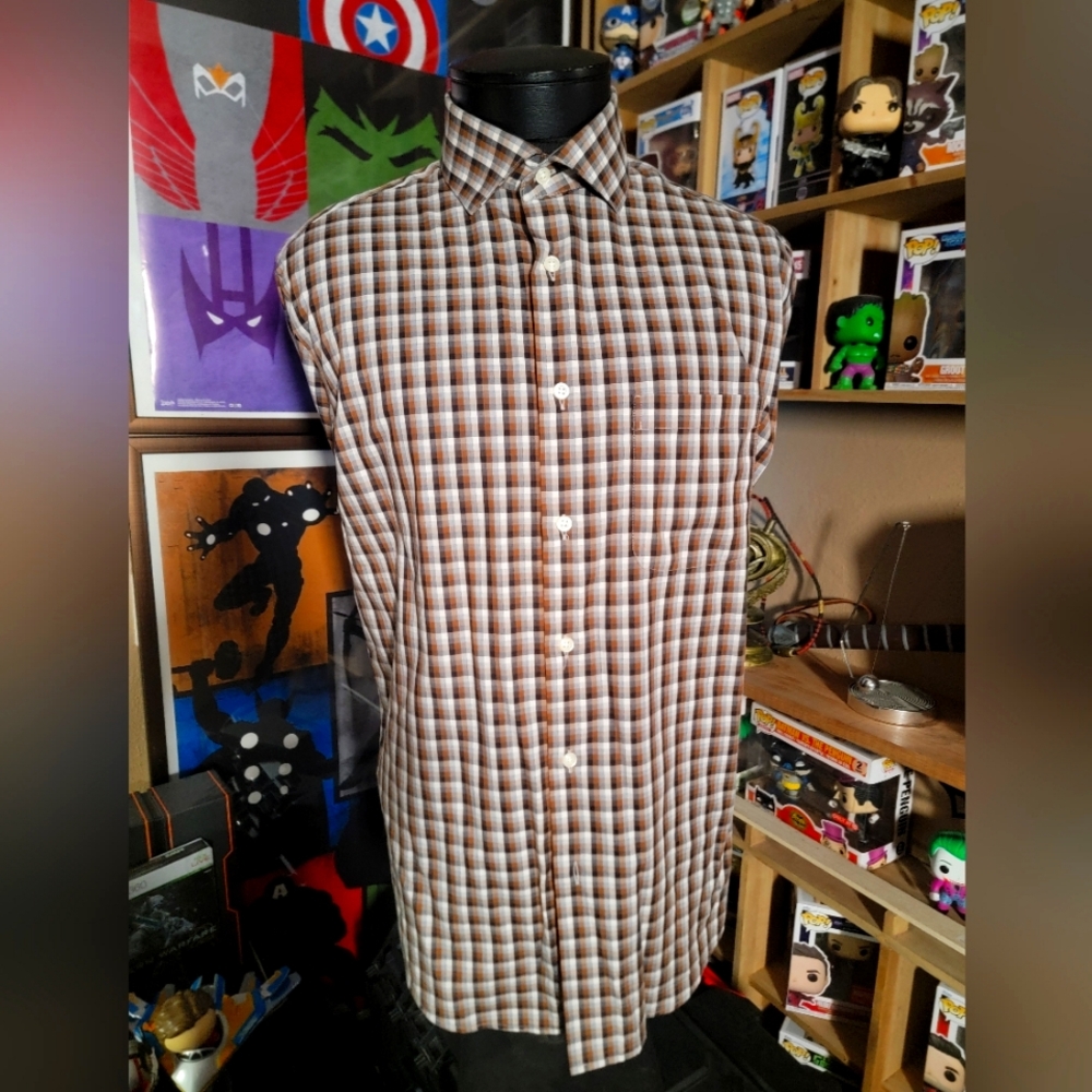 Pronto Uomo brown dress shirt.